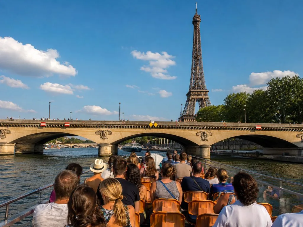 Paris: Ticket für das Musée du quai Branly & Seine-Rundfahrt